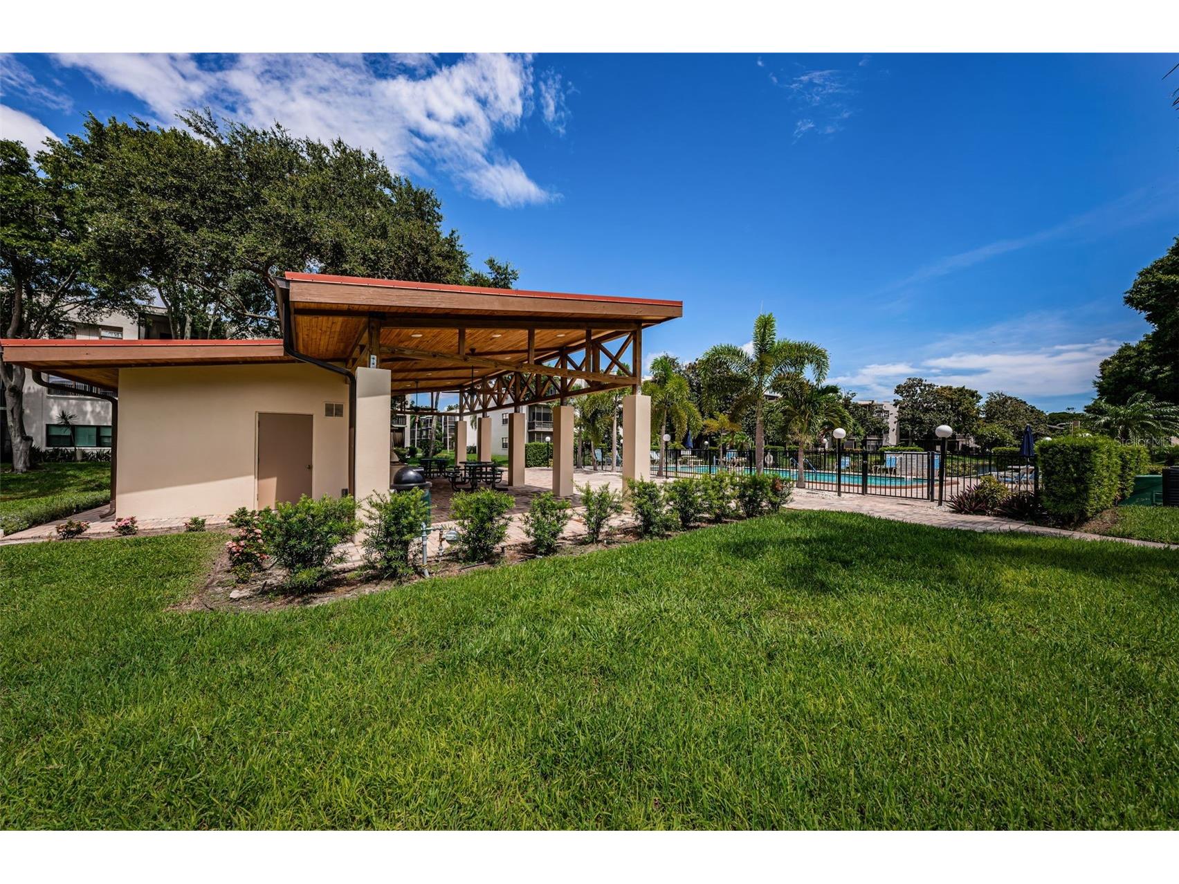 5501 80th Street N #405 Saint Petersburg FL 33709 TB8442006 image44