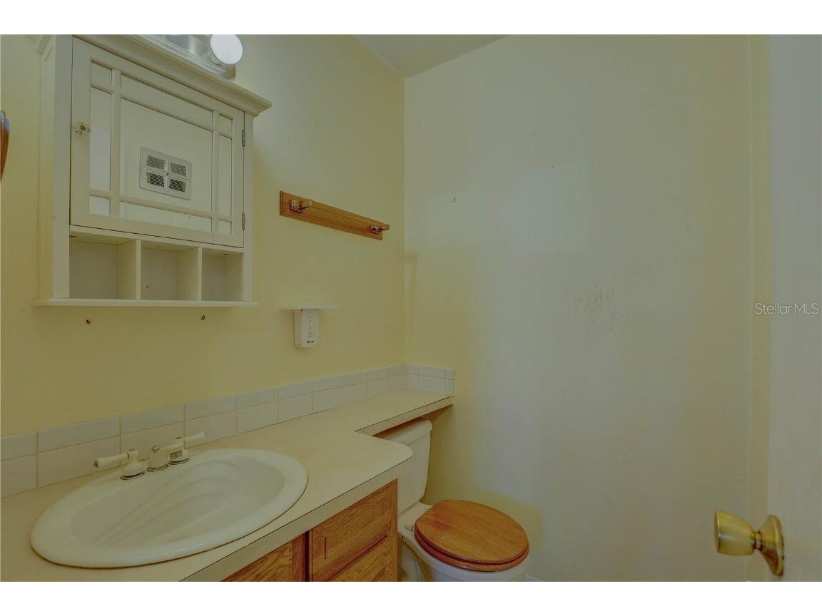 5501 80th Street N #406 Saint Petersburg FL 33709 TB8451437 image26