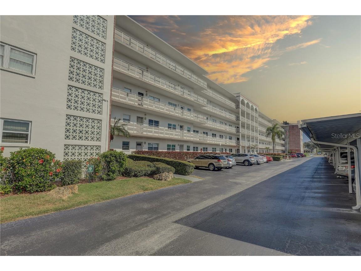 5501 80th Street N #406 Saint Petersburg FL 33709 TB8451437 image29