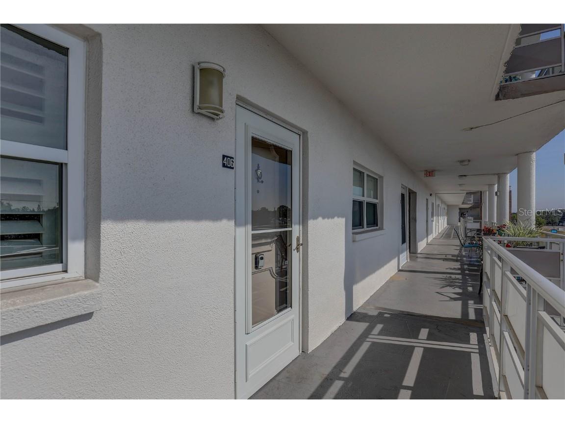 5501 80th Street N #406 Saint Petersburg FL 33709 TB8451437 image3