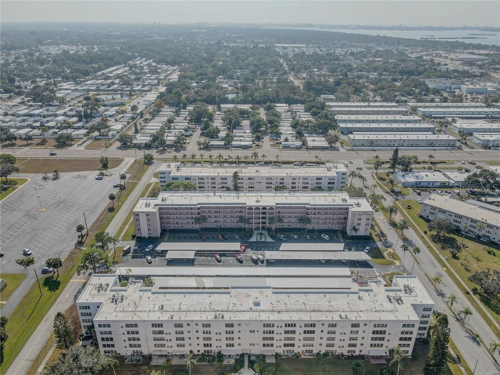 5501 80th Street N #406 Saint Petersburg FL 33709 TB8451437 image37