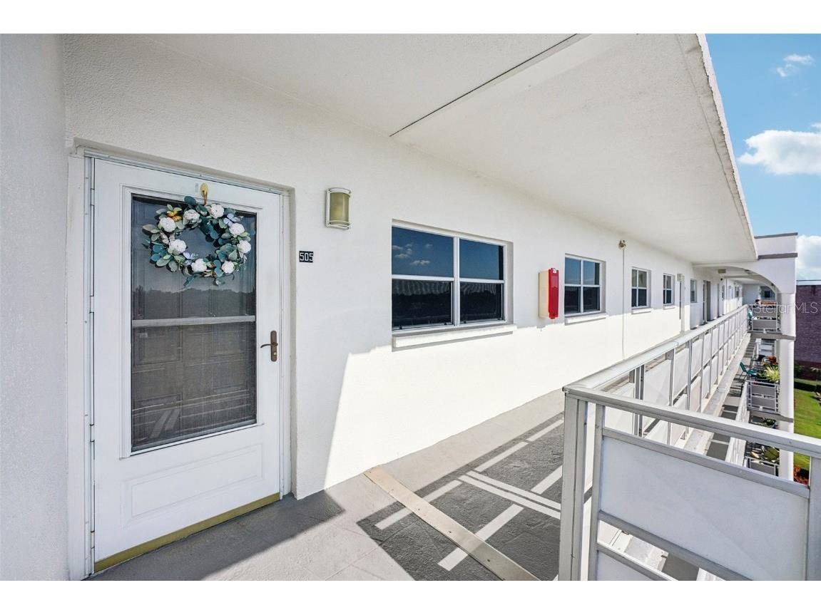 5501 80th Street N #505 Saint Petersburg FL 33709 TB8448909 image2
