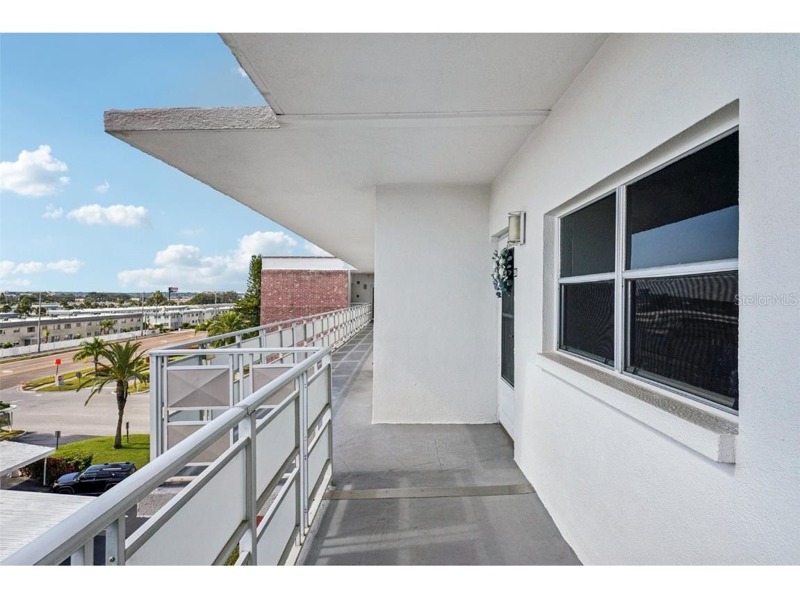 5501 80th Street N #505 Saint Petersburg FL 33709 TB8448909 image3