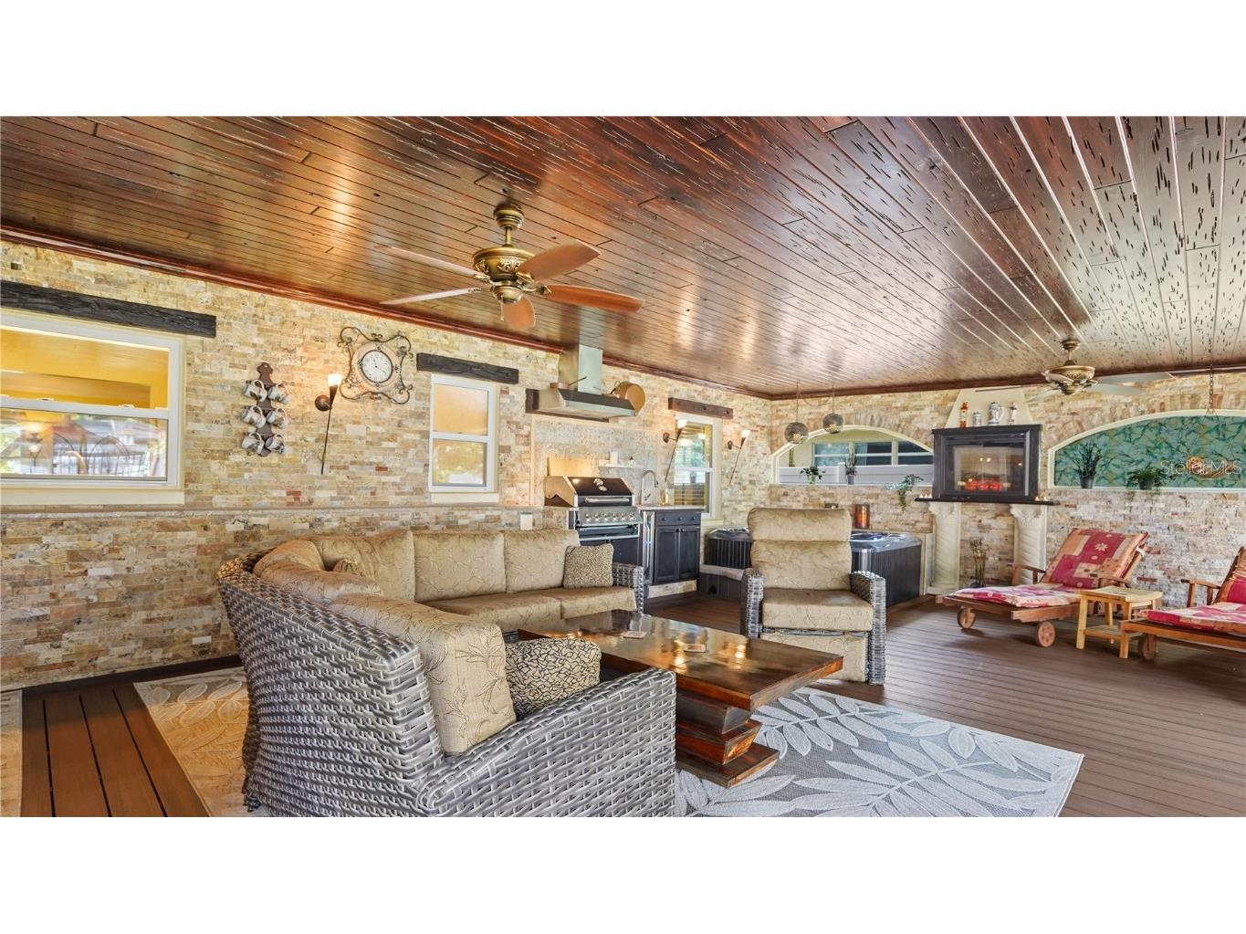 5501 Highland Street S Saint Petersburg FL 33705 TB8402302 image17