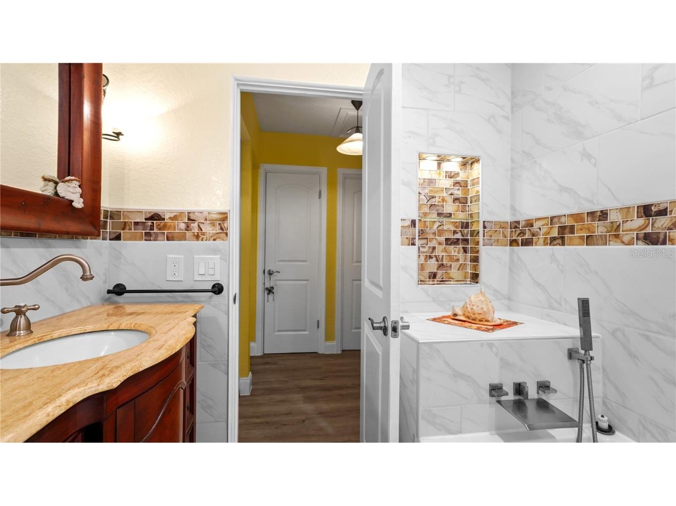 5501 Highland Street S Saint Petersburg FL 33705 TB8402302 image32