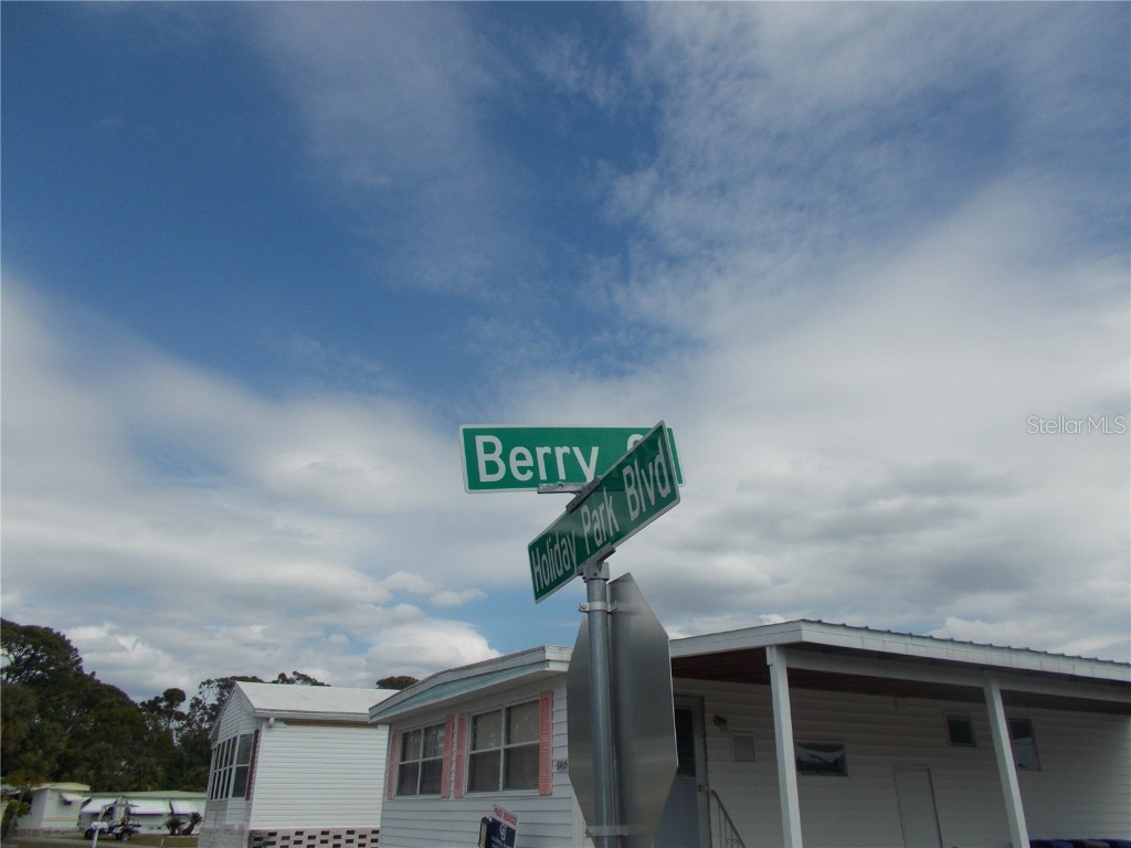 5501 Holiday Park Boulevard North Port FL 34287 C7506880 image6