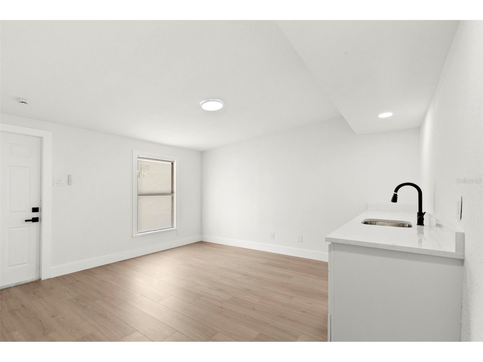 5501 N Albany Avenue Tampa FL 33603 TB8504585 image27