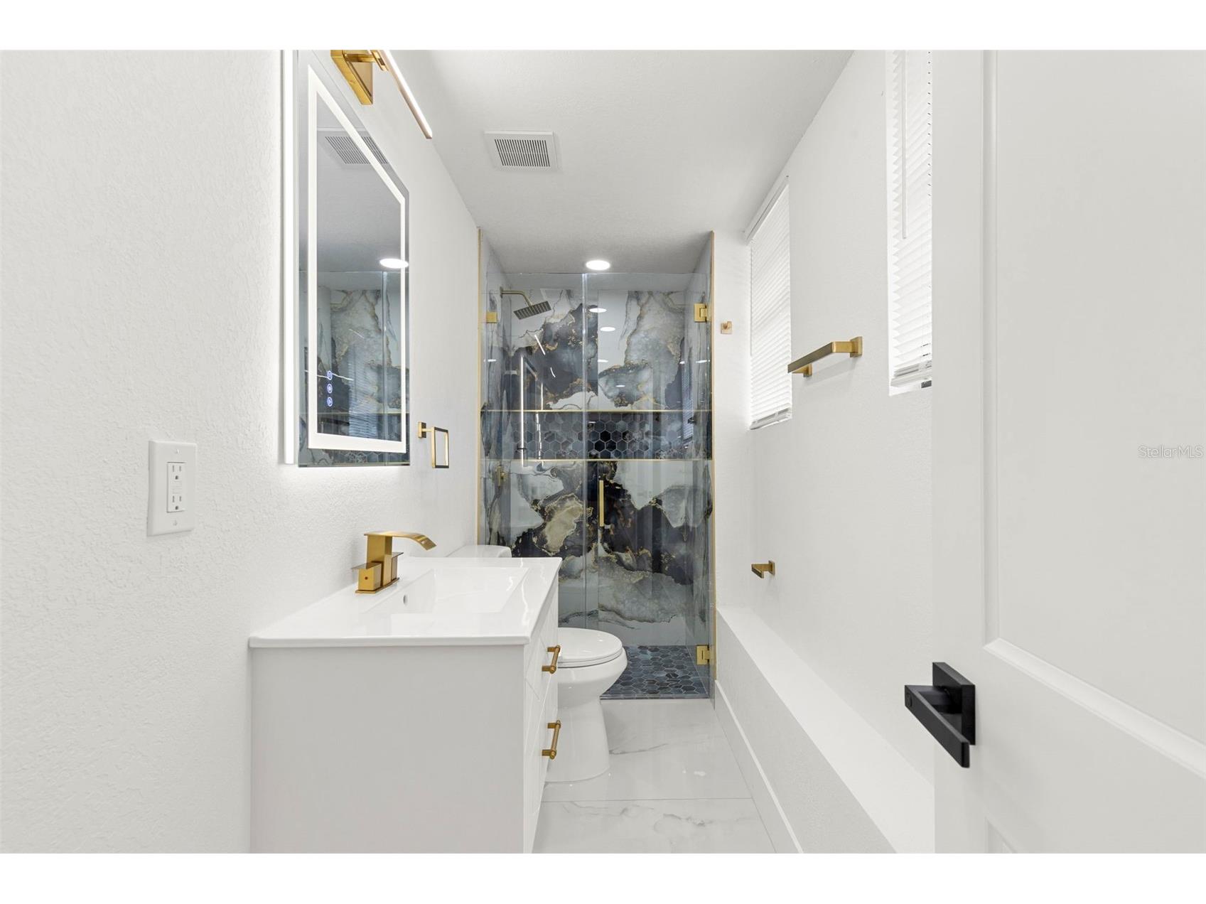 5501 N Albany Avenue Tampa FL 33603 TB8504585 image34