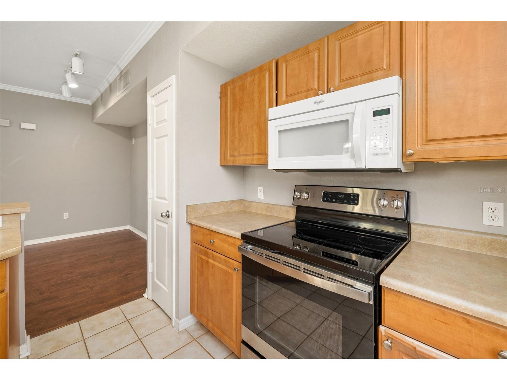 5501 Rosehill Road #103 Sarasota FL 34233 A4676093 image9