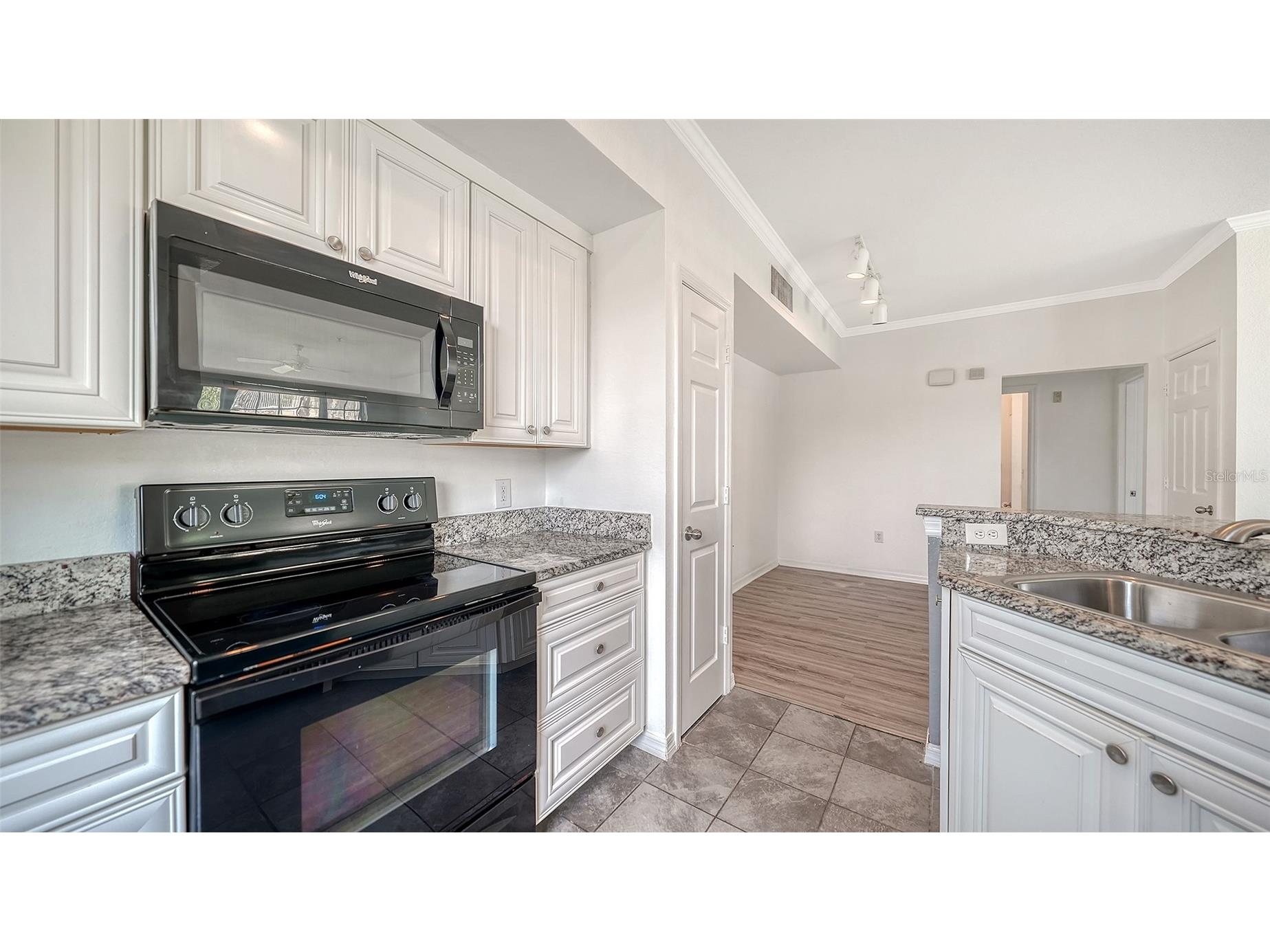 5501 Rosehill Road #105 Sarasota FL 34233 A4691278 image17