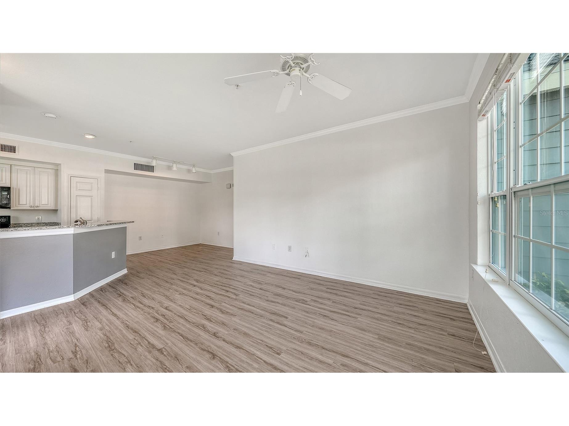 5501 Rosehill Road #105 Sarasota FL 34233 A4691278 image6