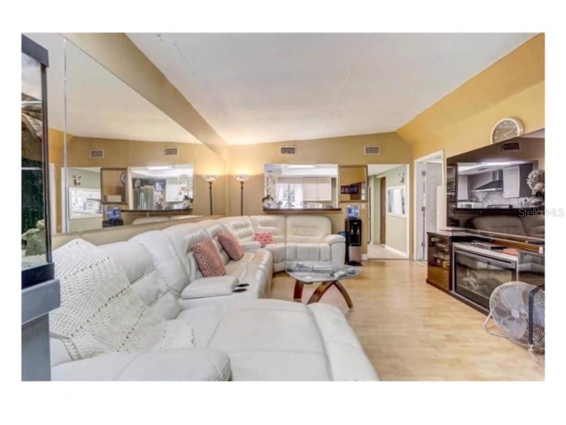 5501 Vance Avenue Orlando FL 32810 O6304422 image4