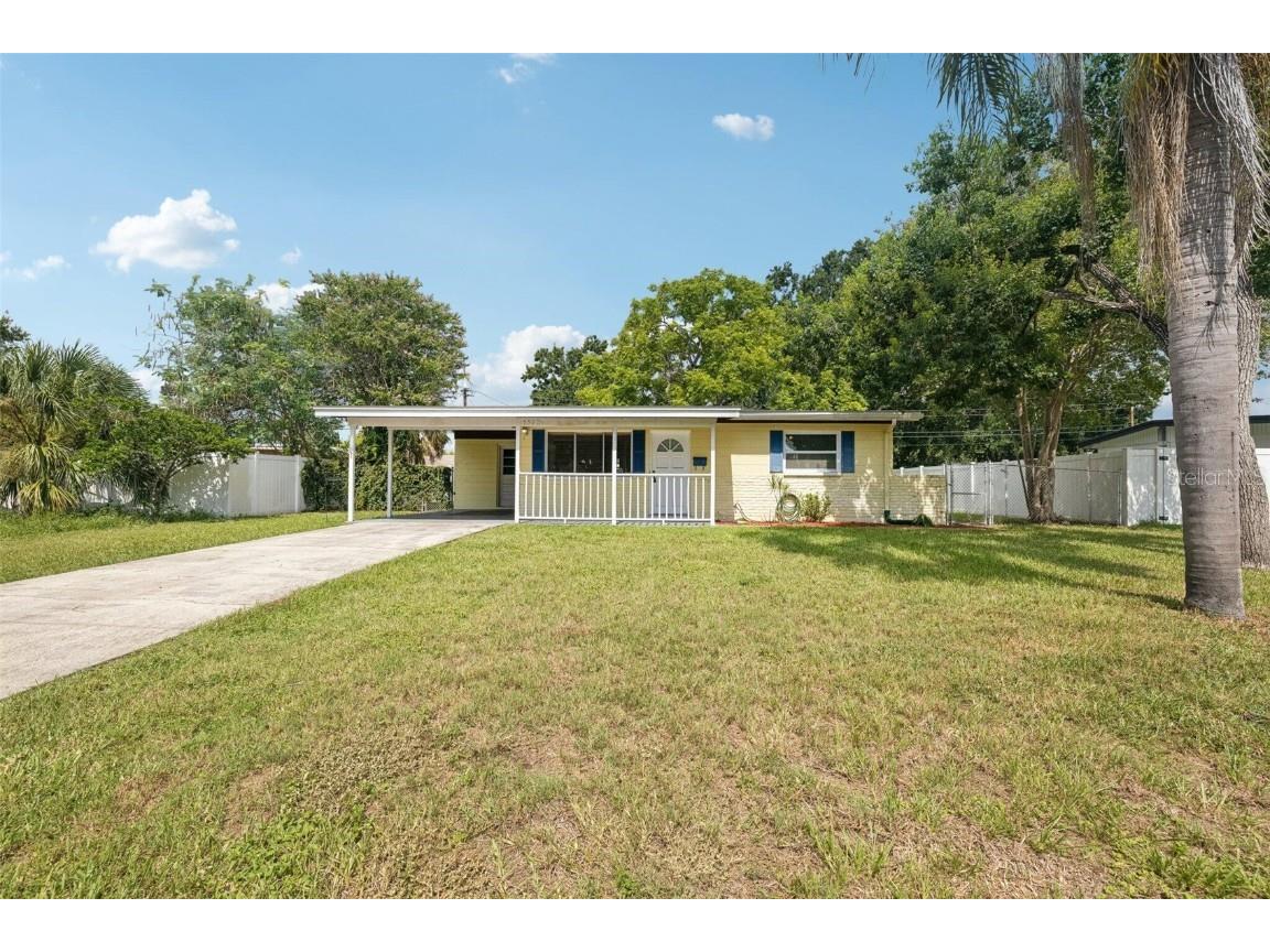 5502 Pine Circle NE Saint Petersburg FL 33703 O6330138 image1