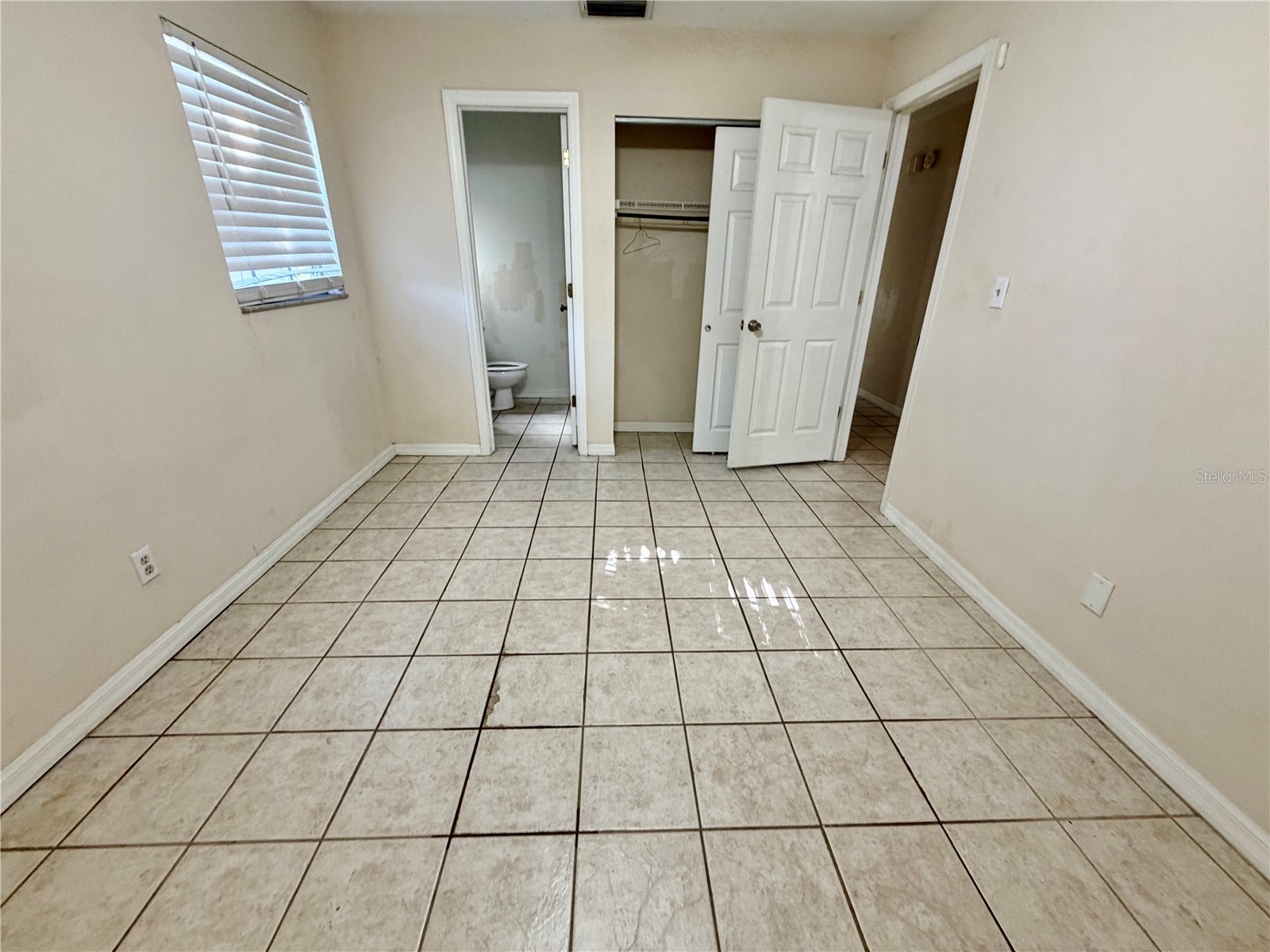 5502 S Elkins Avenue Tampa FL 33611 TB8460138 image8