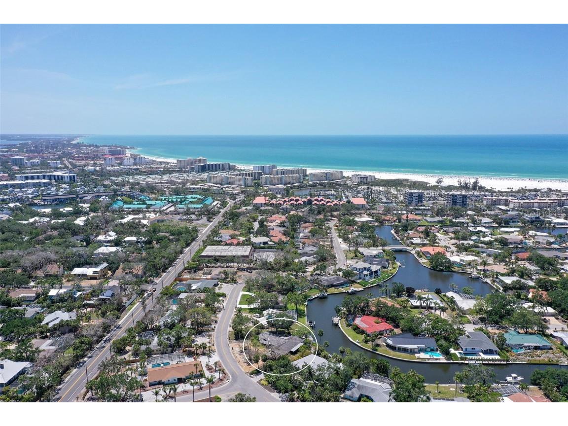 5502 Shadow Lawn Drive Sarasota FL 34242 A4649470 image6