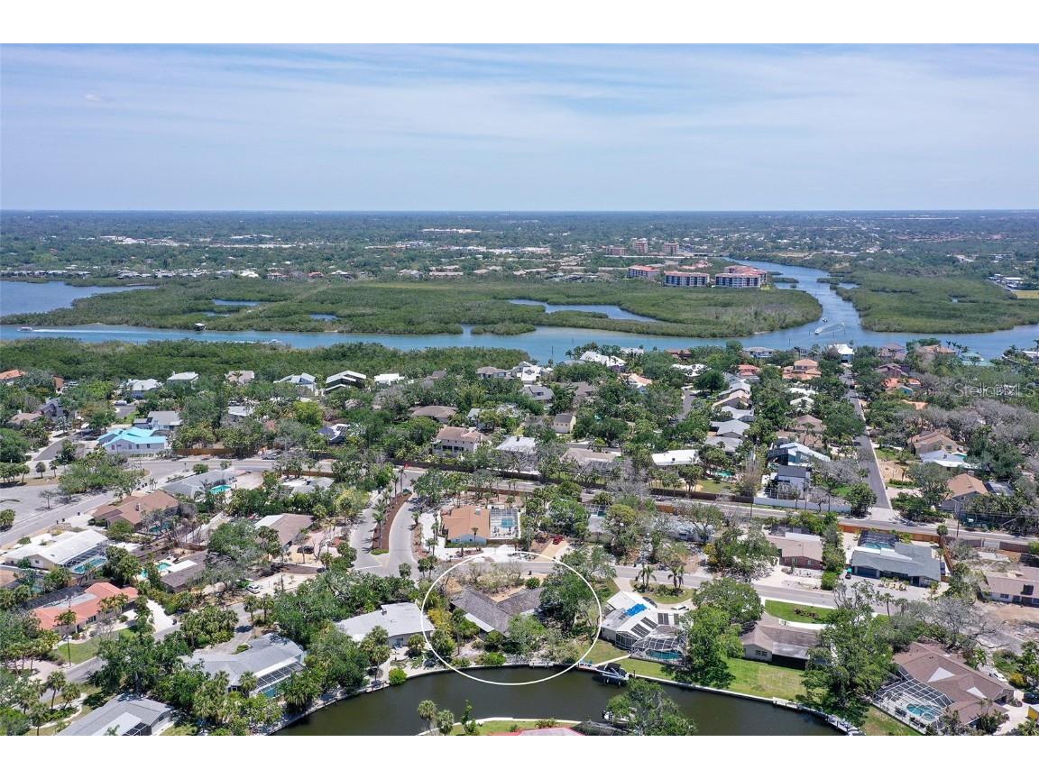 5502 Shadow Lawn Drive Sarasota FL 34242 A4649470 image9