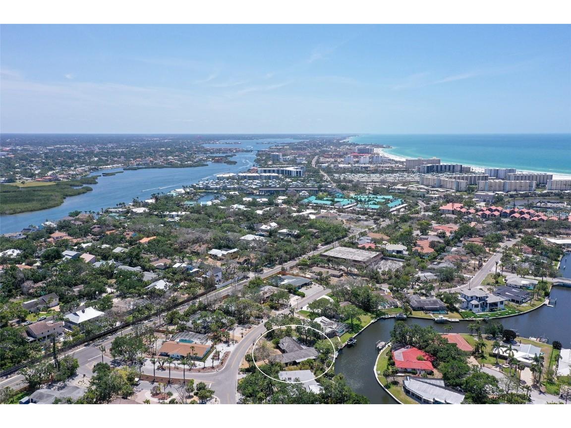 5502 Shadow Lawn Drive Sarasota FL 34242 A4649501 image11