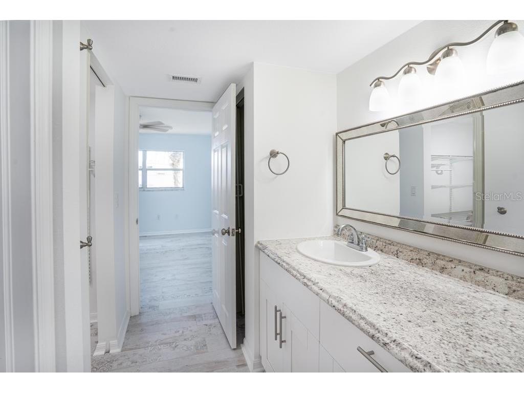 5503 Fountain Lake Circle #104 Bradenton FL 34207 A4673714 image17