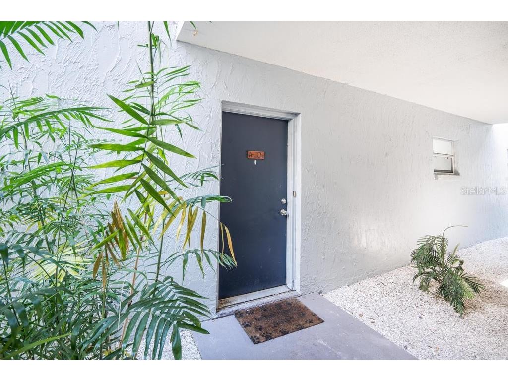 5503 Fountain Lake Circle #104 Bradenton FL 34207 A4673714 image3