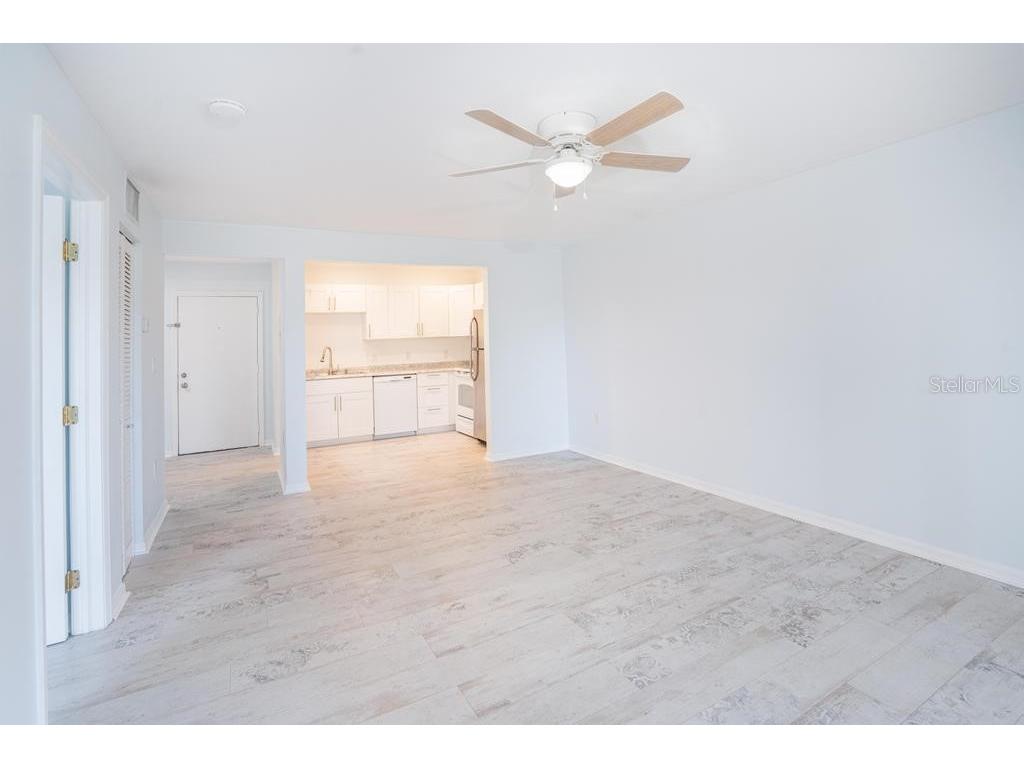 5503 Fountain Lake Circle #104 Bradenton FL 34207 A4673714 image5