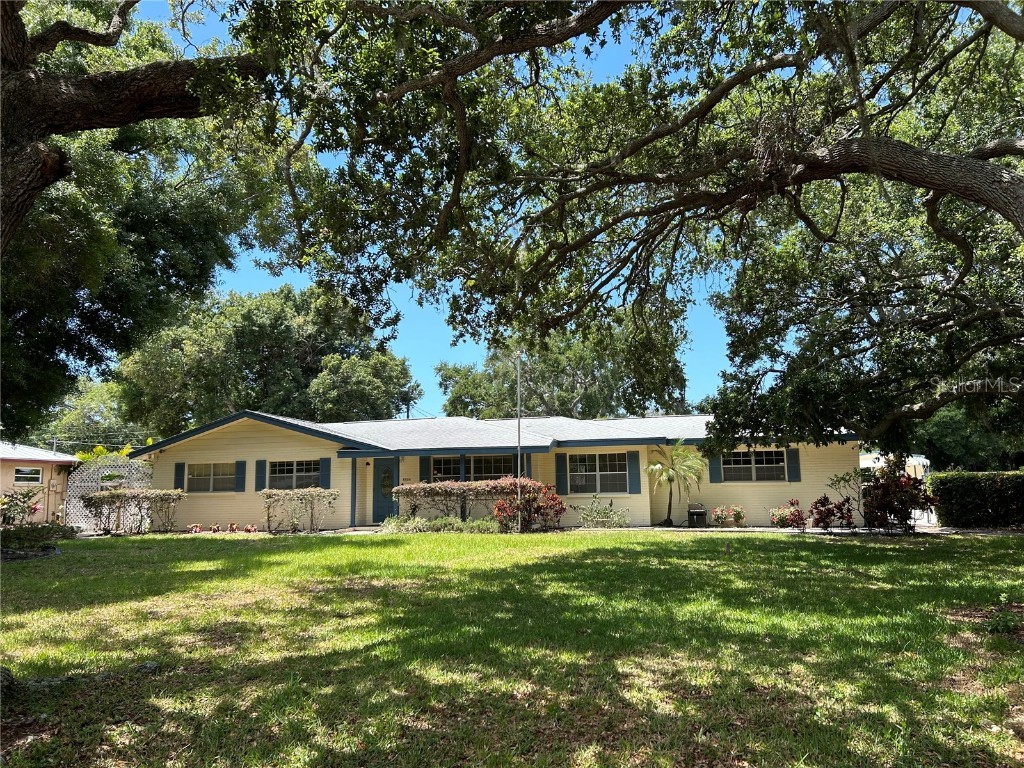 5504 28th Street W Bradenton FL 34207 A4608441 image1