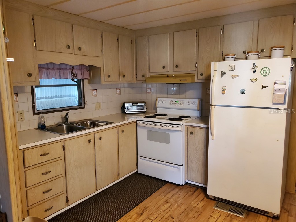 5504 Bermuda Court Bradenton FL 34207 A4633805 image4