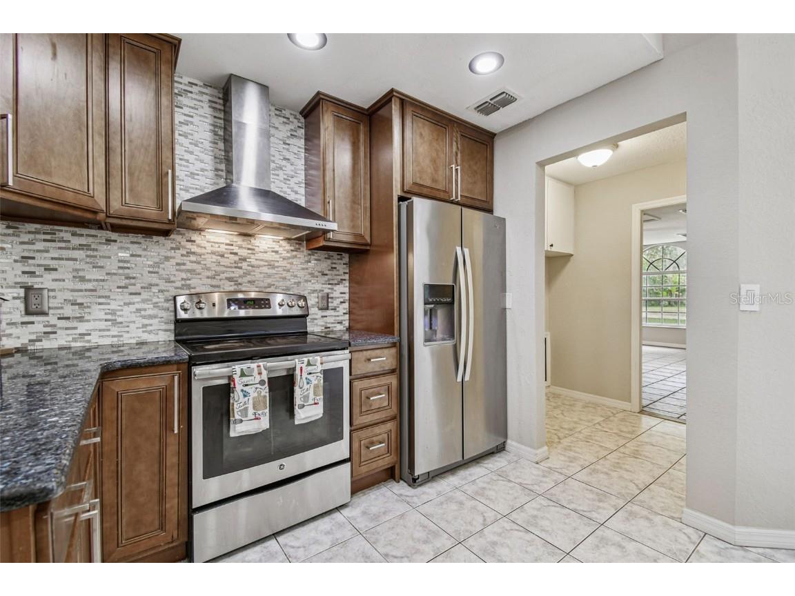 5504 Bruton Road Plant City FL 33565 TB8432167 image14