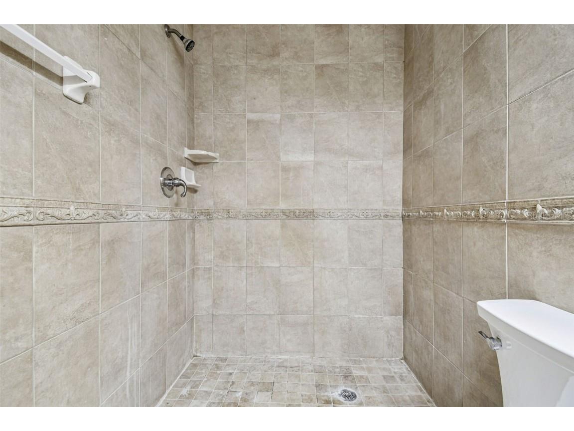 5504 Bruton Road Plant City FL 33565 TB8432167 image24