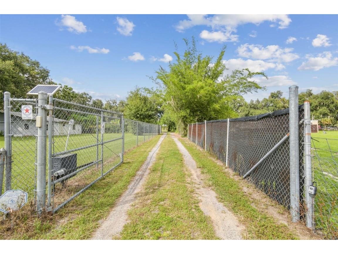 5504 Bruton Road Plant City FL 33565 TB8432167 image77