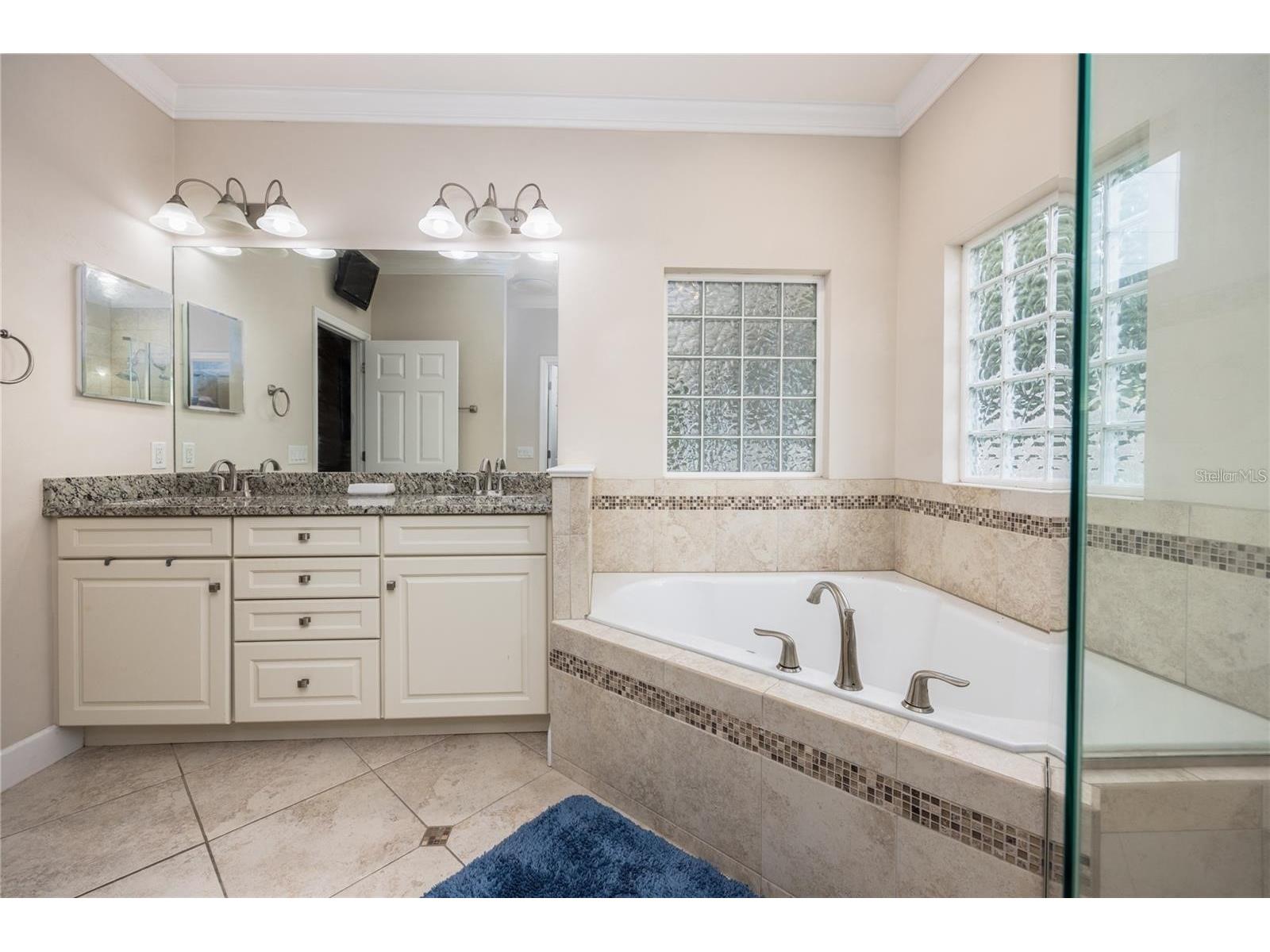 5504 NW 34th Street Gainesville FL 32653 GC541562 image26