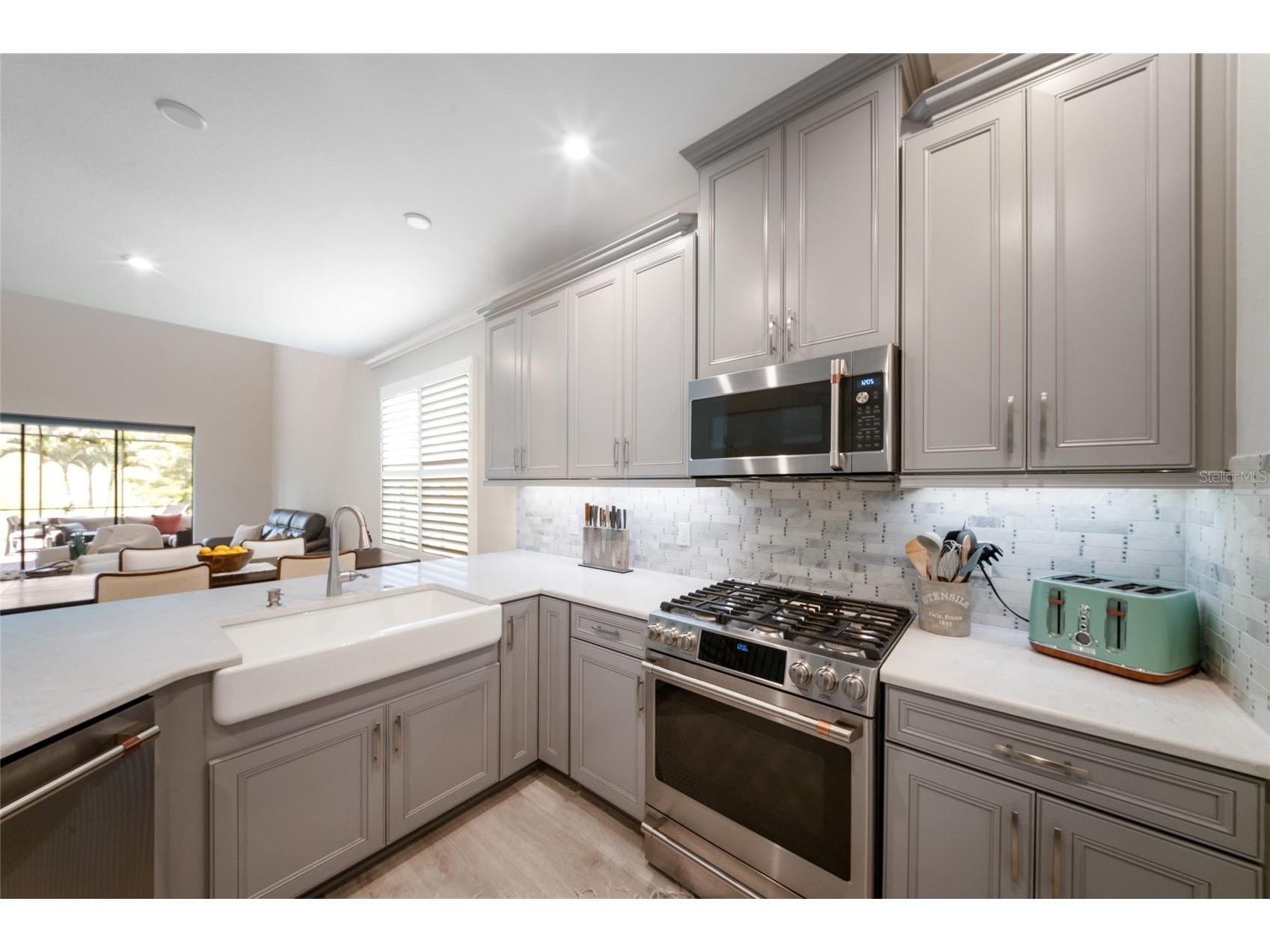 5504 Summit Glen Bradenton FL 34203 L4961707 image10