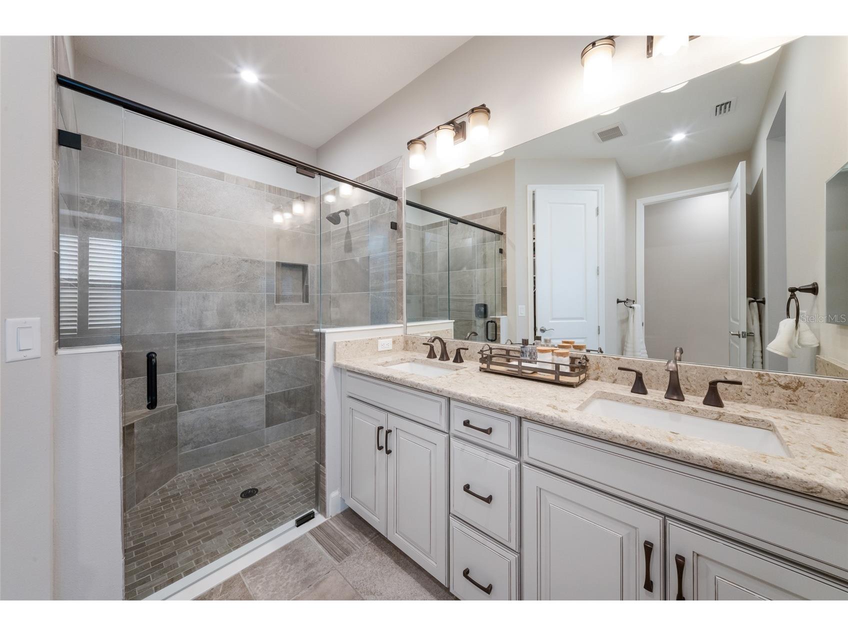 5504 Summit Glen Bradenton FL 34203 L4961707 image24
