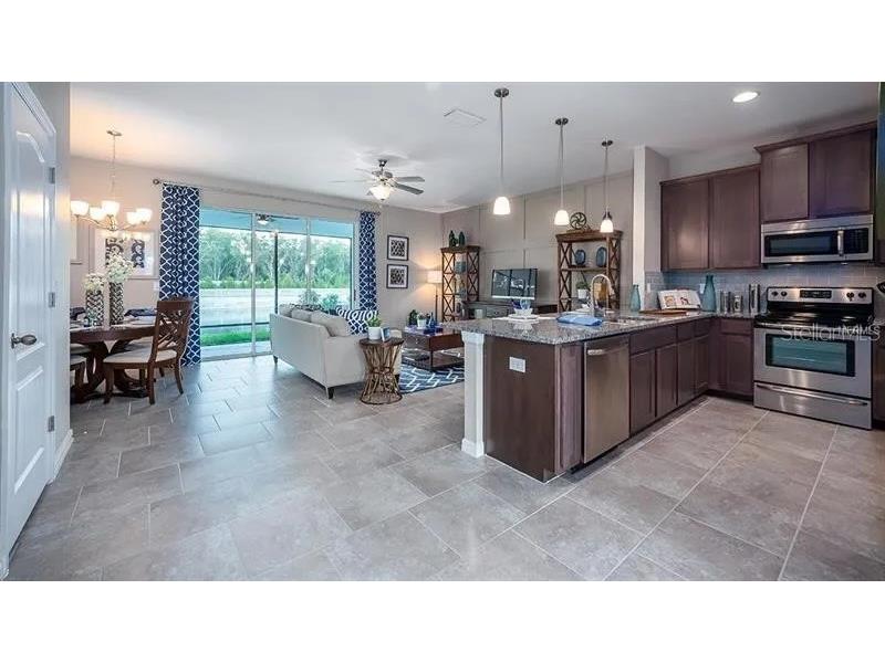 5504 Twilight Grey Lane Sarasota FL 34240 TB8458433 image3
