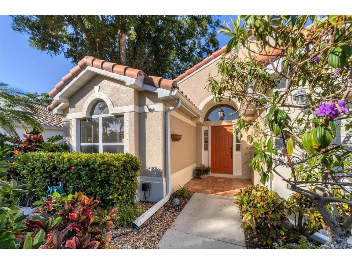 5505 83rd Terrace E Sarasota FL 34243 A4587775 image1