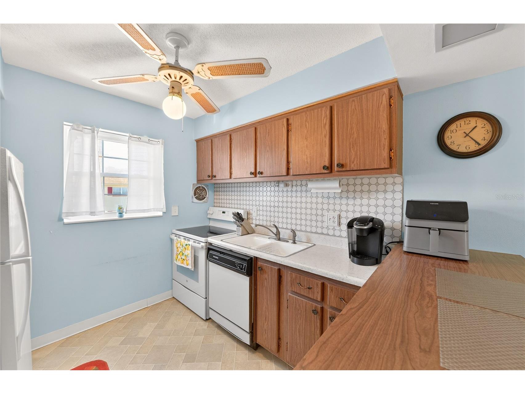 5505 Hernandes Dr #240 Orlando FL 32808 O6381030 image14