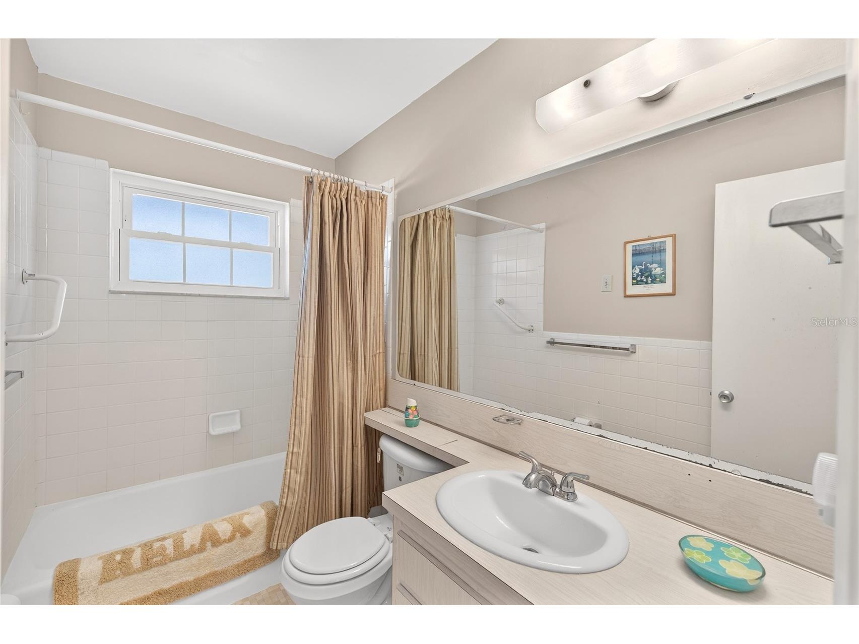 5505 Hernandes Dr #240 Orlando FL 32808 O6381030 image23