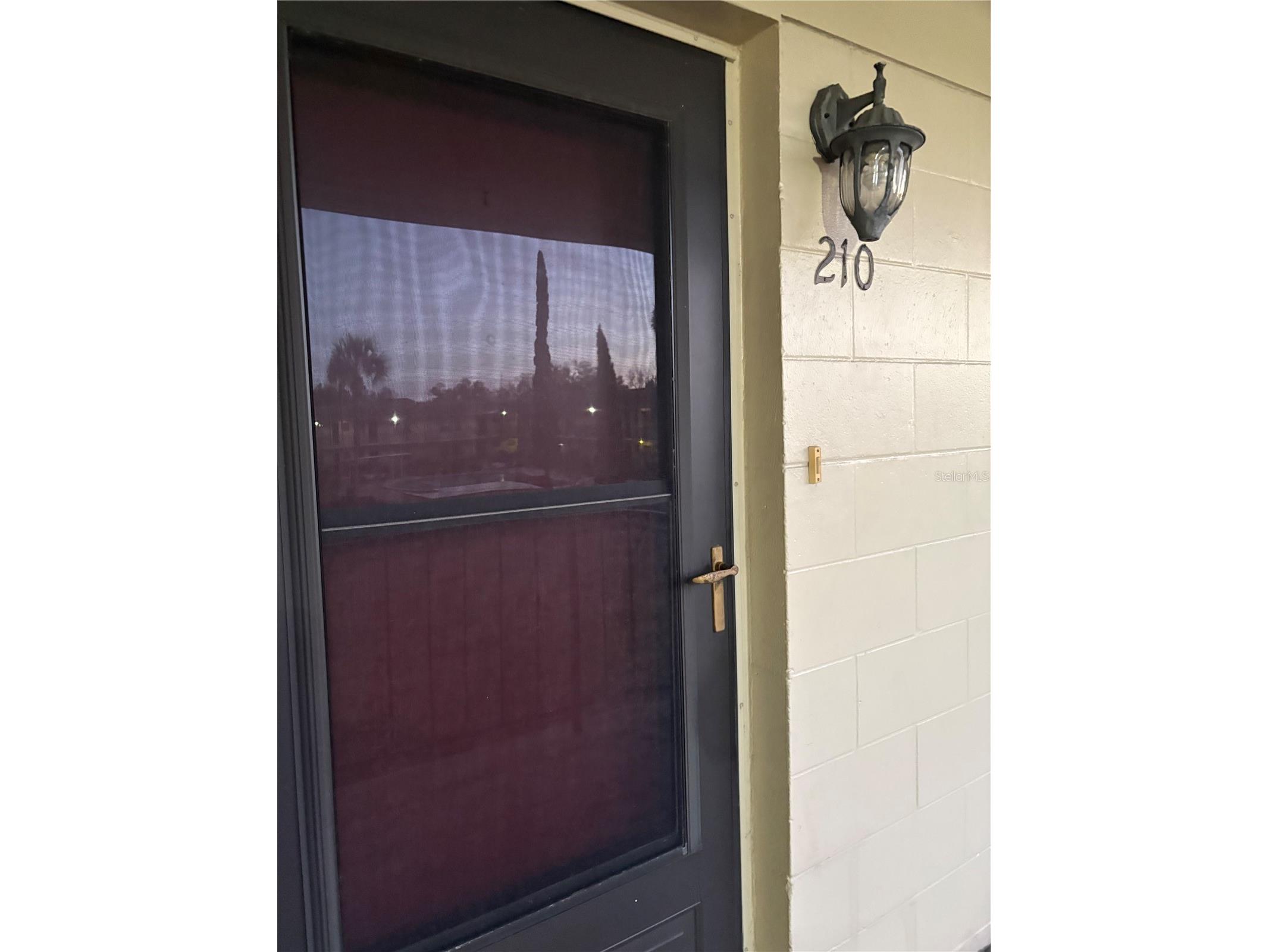 5505 Hernandes Drive #210 Orlando FL 32808 O6381551 image1