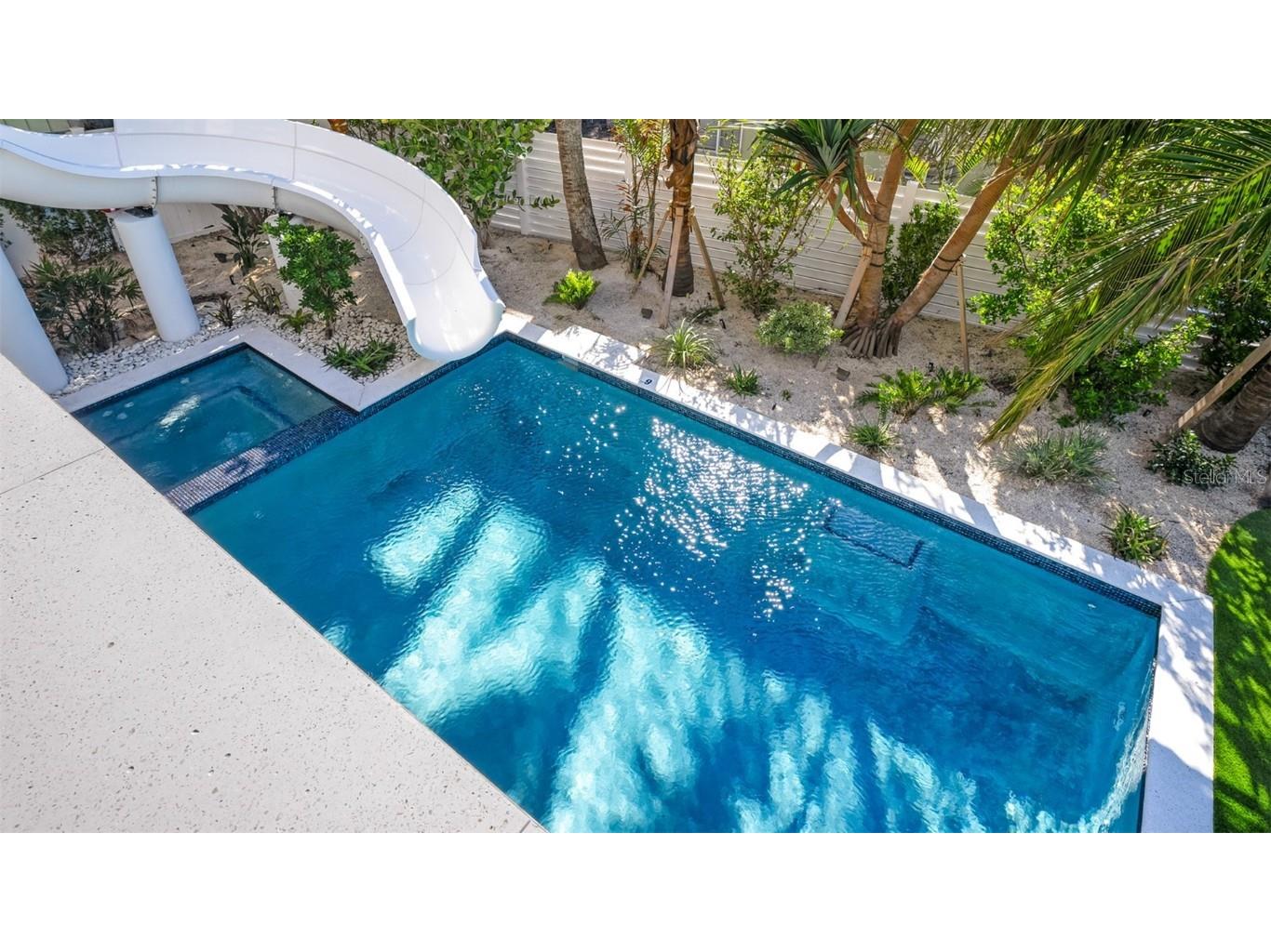 5507 Calle Del Invierno Sarasota FL 34242 - GULF OF MEXICO A4667675 image5