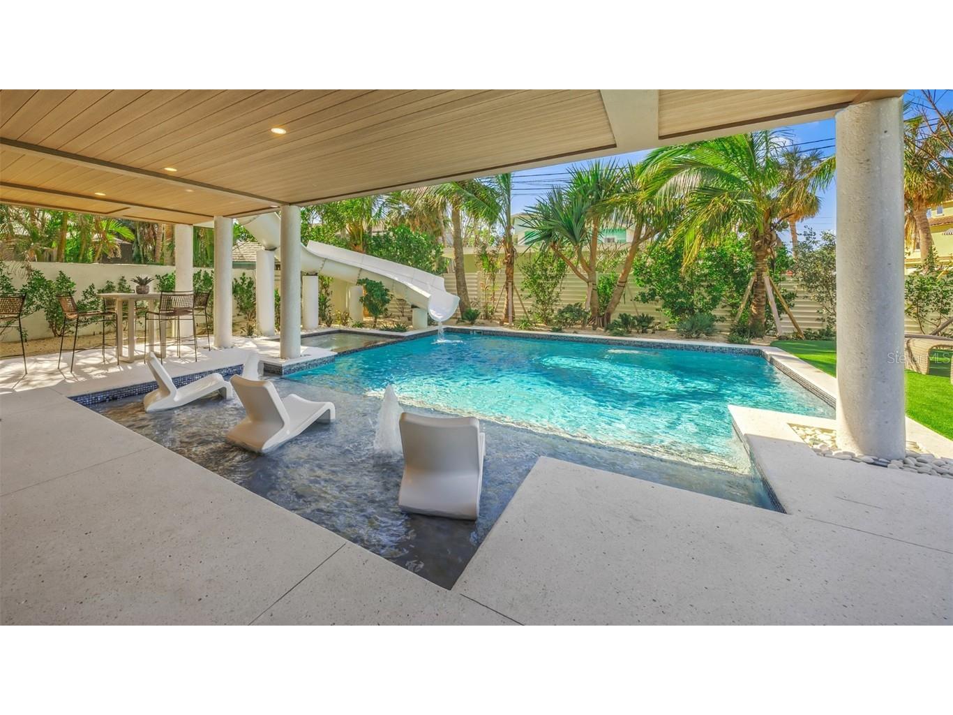 5507 Calle Del Invierno Sarasota FL 34242 - GULF OF MEXICO A4667675 image6