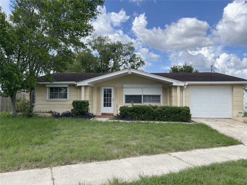 5507 Casino Drive Holiday FL 34690 TB8400459 image1