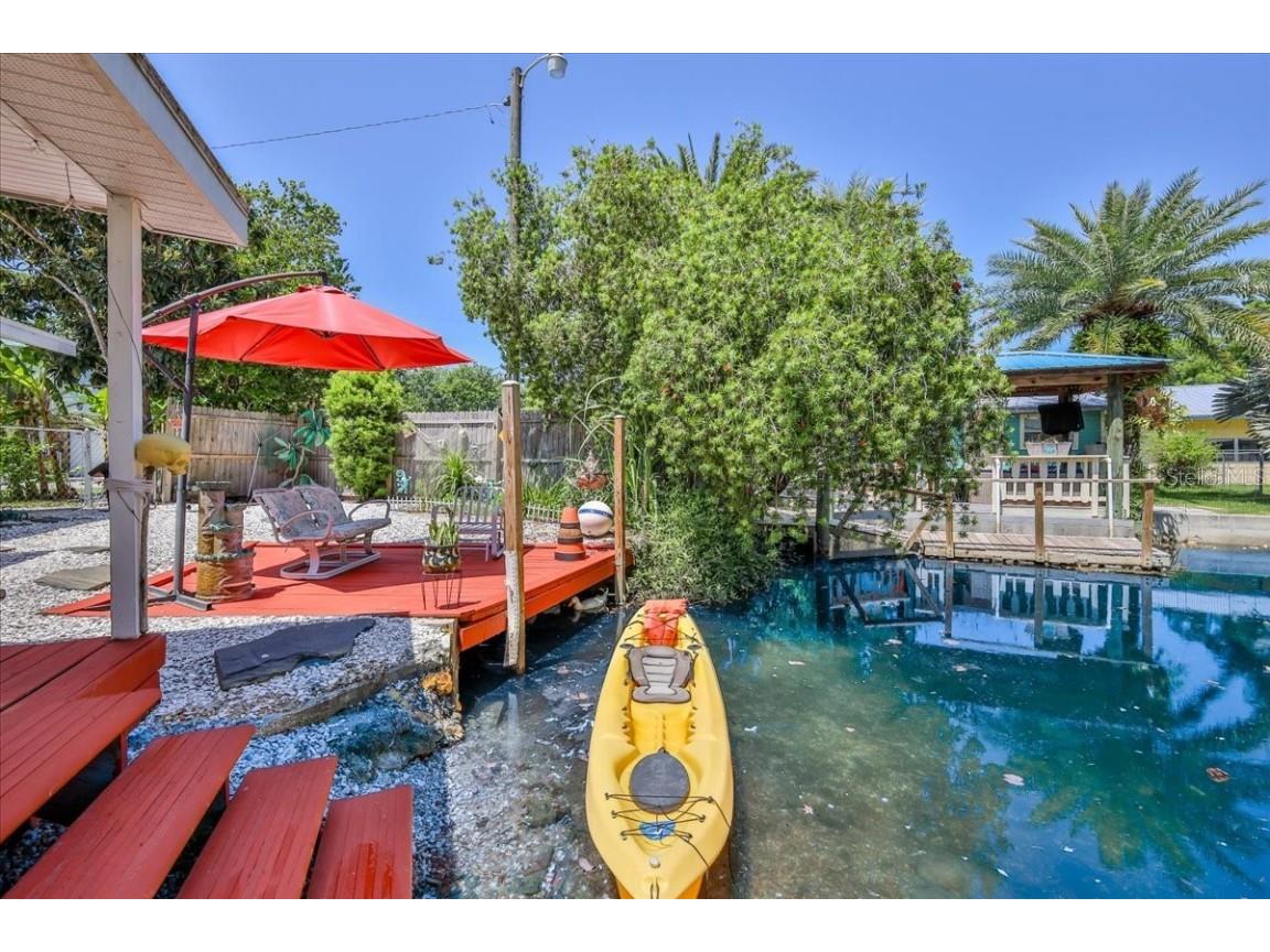 5507 Darlene Street Weeki Wachee FL 34607 - WEEKI WACHEE RIVER & GULF W7879938 image2