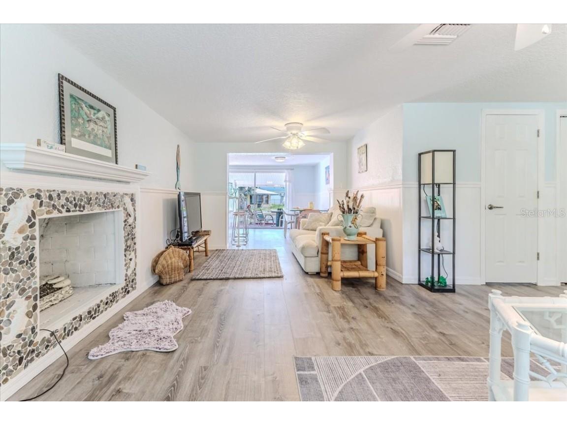 5507 Darlene Street Weeki Wachee FL 34607 - WEEKI WACHEE RIVER & GULF W7879938 image24