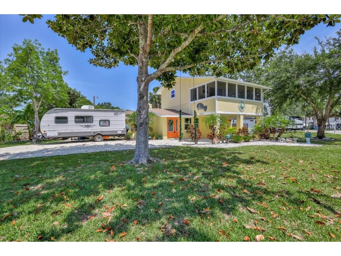 5507 Darlene Street Weeki Wachee FL 34607 - WEEKI WACHEE RIVER & GULF W7879938 image5