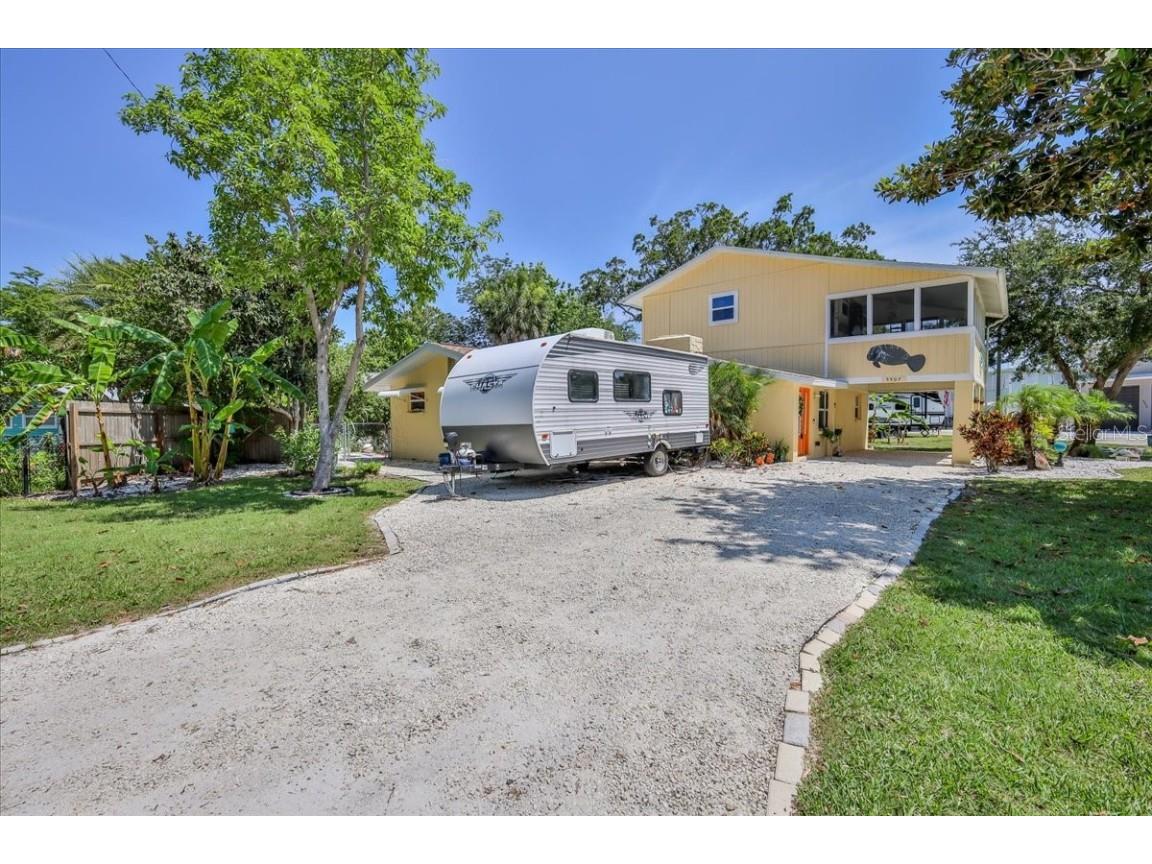 5507 Darlene Street Weeki Wachee FL 34607 - WEEKI WACHEE RIVER & GULF W7879938 image60