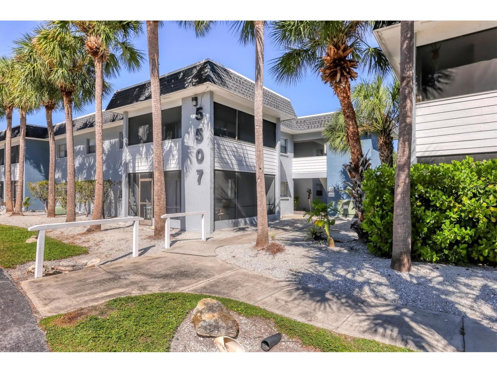 5507 Fountain Lake Circle #B203 Bradenton FL 34207 A4670234 image1