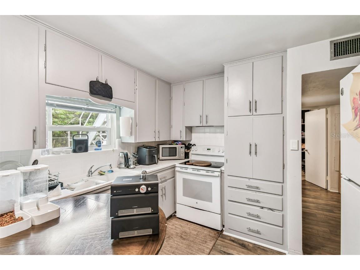 5508 11th Avenue S Gulfport FL 33707 TB8427454 image76