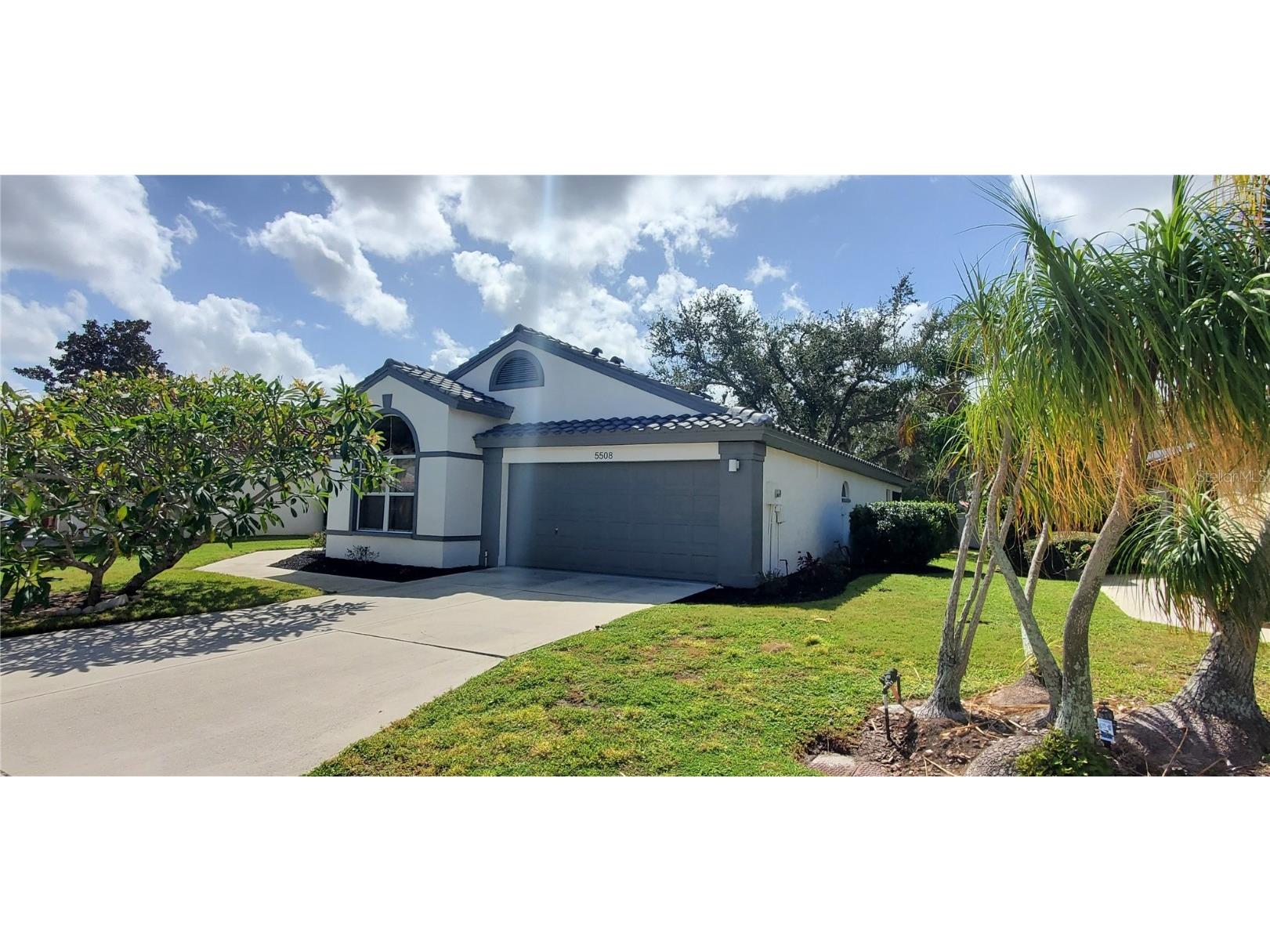 5508 83rd Terrace E Sarasota FL 34243 TB8437237 image2