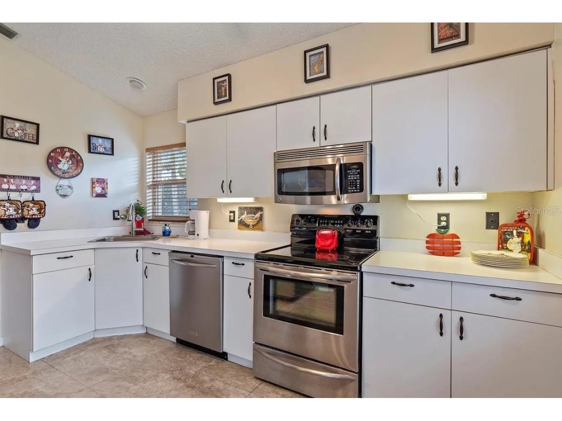 5508 Gardens Drive Sarasota FL 34243 A4666564 image21