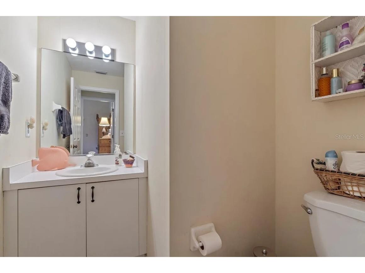 5508 Gardens Drive Sarasota FL 34243 A4666564 image27