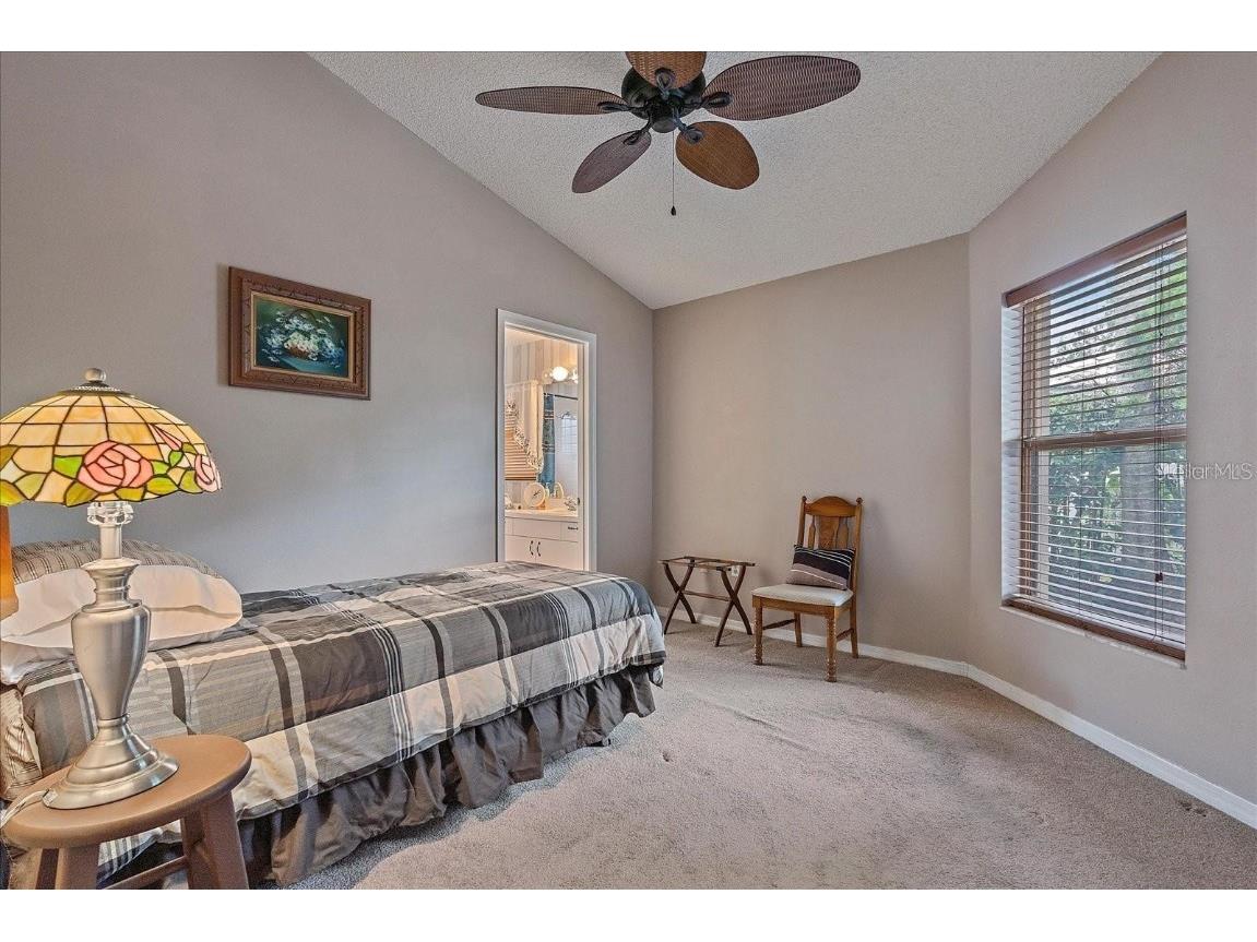 5508 Gardens Drive Sarasota FL 34243 A4676433 image10